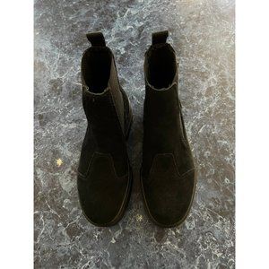 Puma Mayze Chelsea Suede Black Women's Size 6.5